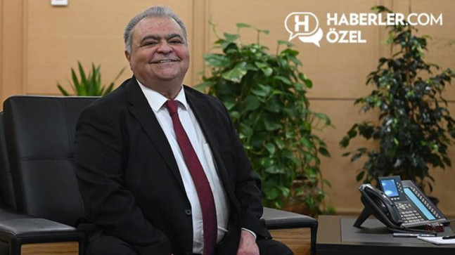 Topladığı imza sayısıyla gündem olan Ahmet Özal Haberler.com’a konuştu: 200 liraya imza verenler var, bu iş çadır tiyatrosuna döndü