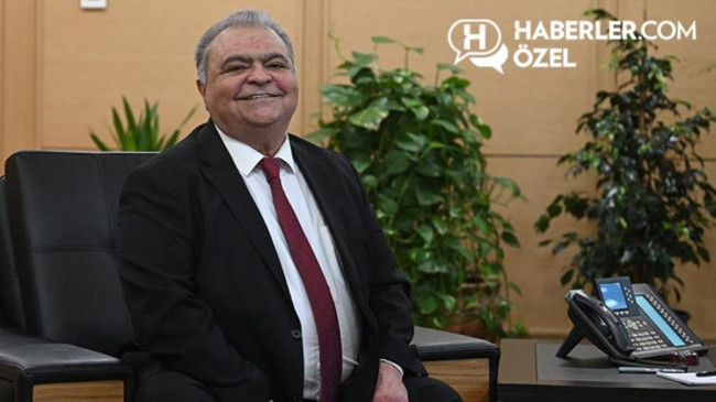 Topladığı imza sayısıyla gündem olan Ahmet Özal Haberler.com’a konuştu: 200 liraya imza verenler var, bu iş çadır tiyatrosuna döndü
