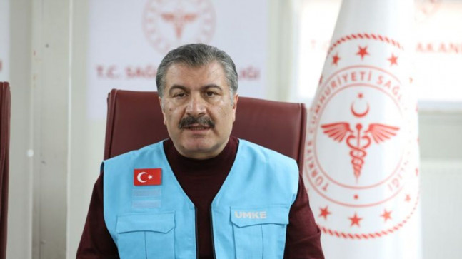 Bakan Koca'dan depremde seferber olan sağlık çalışanlarına teşekkür