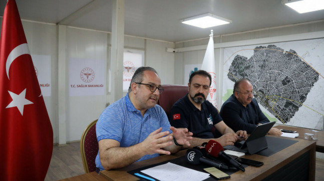 Deprem bölgelerinde ‘salgın’ hastalık incelemesi yapıldı