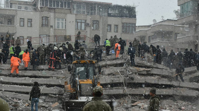 Deprem bölgesi için kuvvetli rüzgar ve fırtına uyarısı