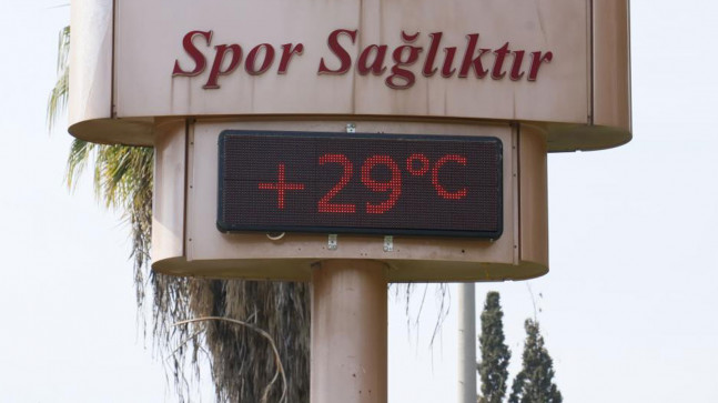 Son 94 yılın en sıcak Mart ayı! Kentte termometreler 29 dereceyi gösterdi
