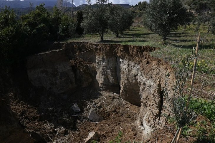 Depremde 10 metrelik bölünme olmuştu! Deprem uzmanı Prof. Dr. Hasan Sözbilir’den fay hattı değerlendirmesi: 8.1’e varan deprem olması gerekir