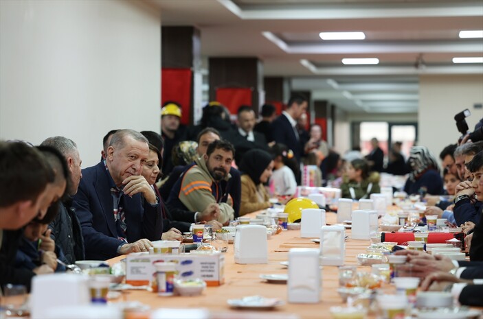 Cumhurbaşkanı Erdoğan, ilk iftarı depremzedelerle yapacak