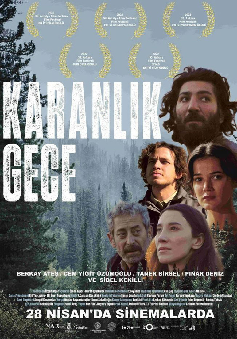 Ödüllü 'Karanlık Gece' filminin afişi yayınlandı - Resim : 1