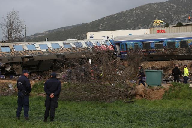 Yunanistan'da 43 kişinin hayatını kaybettiği tren kazasının görüntüleri ortaya çıktı